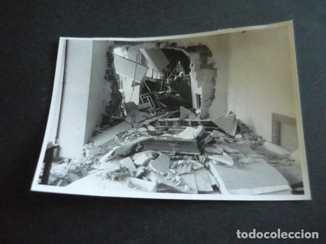 Fotografia antiga: MADRID TELEFONICA RIOS ROSAS ATENTADO TERRORISTA ANTIGUA FOTOGRAFIA ORIGINAL 13 X 18 CM