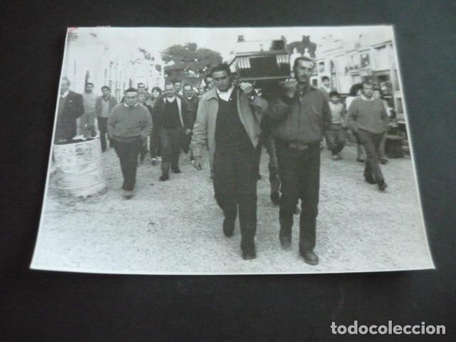 Photographie ancienne: CREVILLENTE ALICANTE UN ENTIERRO ANTIGUA FOTOGRAFIA ORIGINAL 25 X 19 CM