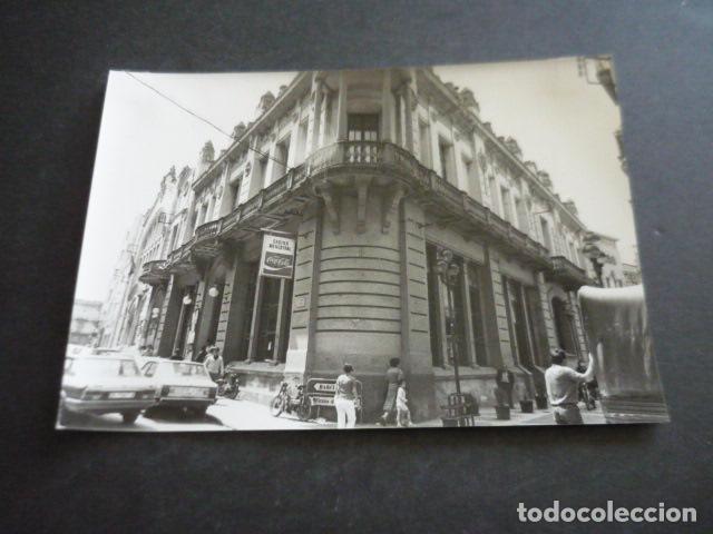 Fotografia antiga: FIGUERAS GERONA ASPECTO URBANO ANTIGUA FOTOGRAFIA ORIGINAL 18 X 13 CM