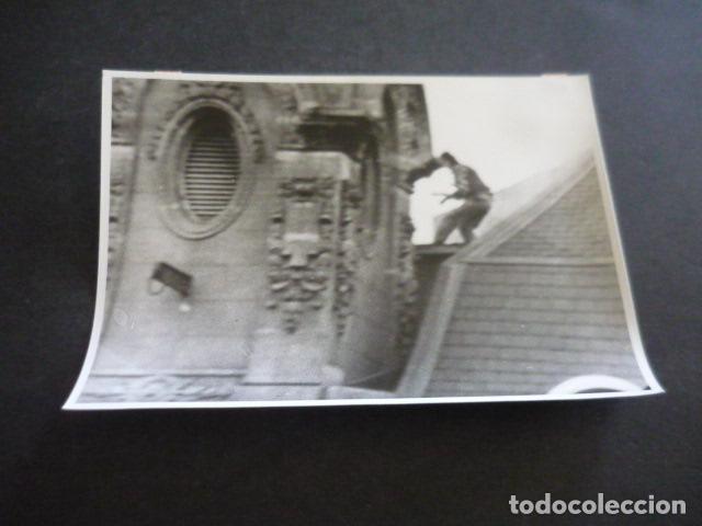 Fotografia antiga: BARCELONA ASALTO AL BANCO CENTRAL ANTIGUA FOTOGRAFIA ORIGINAL 13 X 18 CM