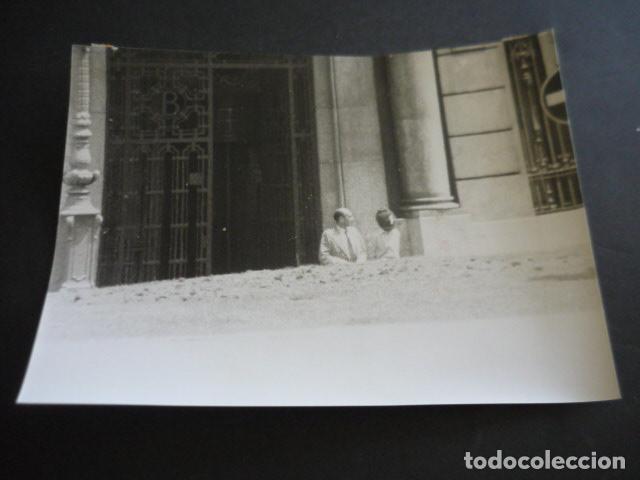Fotografia antiga: BARCELONA ASALTO AL BANCO CENTRAL ANTIGUA FOTOGRAFIA ORIGINAL 24 X 18 CM