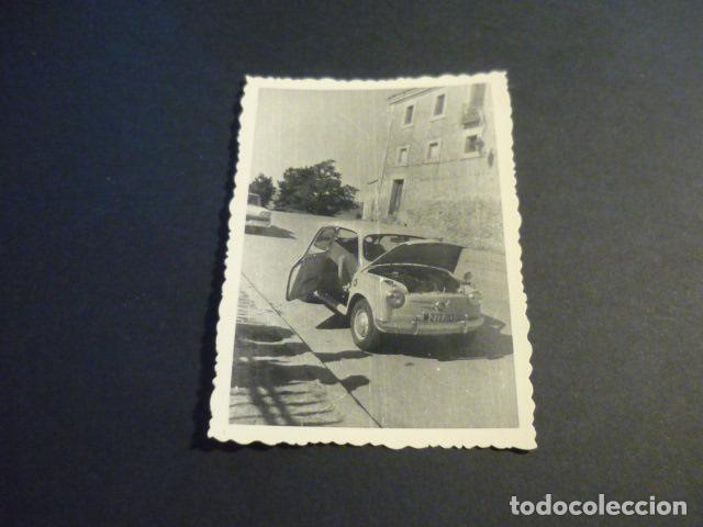 Fotografia antiga: AUTOMOVIL SEAT 600 ANTIGUA FOTOGRAFIA 7 X 10 CM