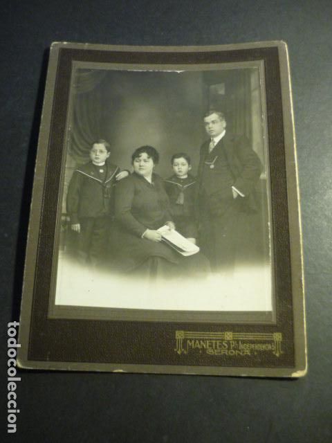 Fotografia antica: GERONA RETRATO DE FAMILIA MANETES FOTOGRAFO 14,5 X 19 CM