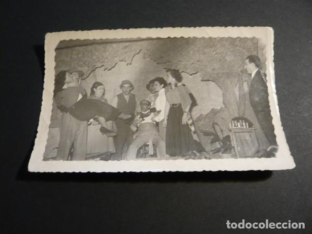 Fotografia antiga: GRANADA AGRUPACION LIRICA MAESTRO ALONSO REPRESENTACION ANTIGUA FOTOGRAFIA 9 X 14 CM