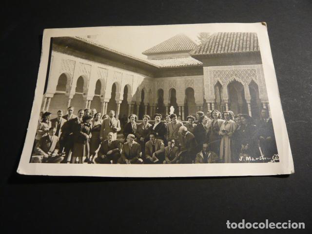 Fotografia antiga: GRANADA AGRUPACION LIRICA FRANCISCO ALONSO EN LA ALHAMBRA ANTIGUA FOTOGRAFIA 13 X 18 CM