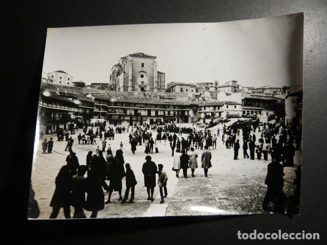 Fotografia antica: CHINCHON MADRID PLAZA MAYOR ANTIGUA FOTOGRAFIA 18 X 24 CM