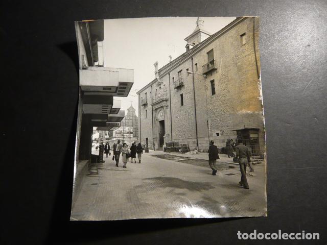 Alte Fotografie: MADRID CALLE E IGLESIA DEL CARMEN ANTIGUA FOTOGRAFIA ORIGINAL 18 X 17 CM