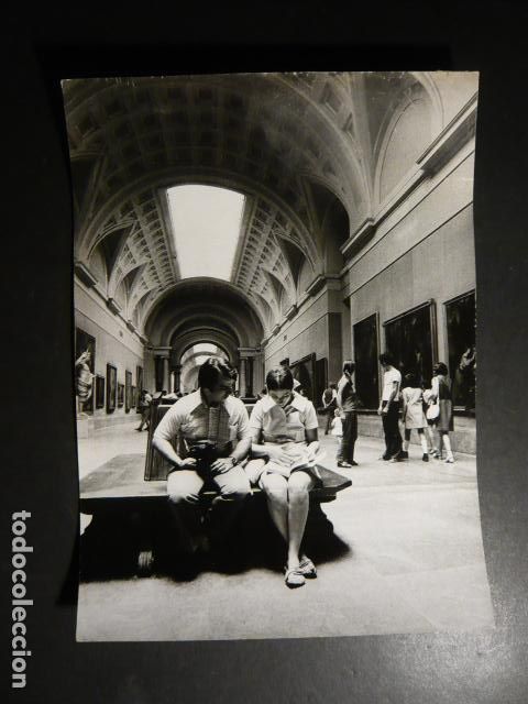 Fotografia antiga: MADRID INTERIOR DEL MUSEO DEL PRADO ANTIGUA FOTOGRAFIA 18 X 24 CM