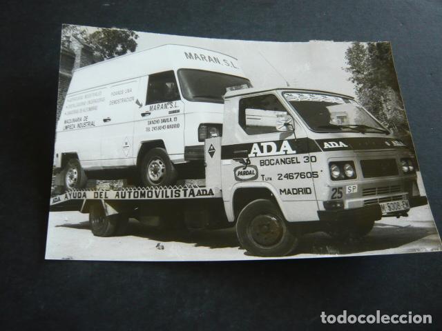 Alte Fotografie: GRUA ASISTENCIA FURGONETA VEHICULOS ADA ANTIGUA FOTOGRAFIA 13 X 18 CM