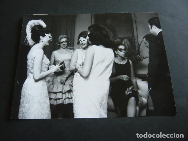 Alte Fotografie: CONDESA DE VILLA AMENA EN CENA EN SU CASA ANTIGUA FOTOGRAFIA 18 X 24 CM