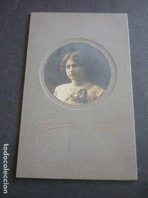 Alte Fotografie: GIJON ASTURIAS RETRATO DE MUJER PEINADO FOTOGRAFO ANTIGUA FOTOGRAFIA HACIA 1900 11,5 X 18 CM