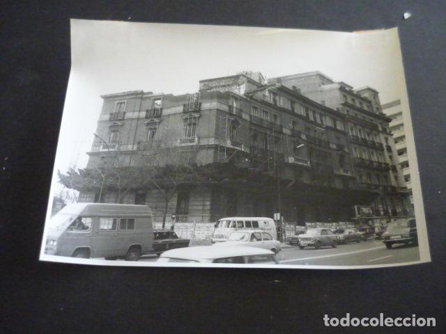Fotografia antica: MADRID PALACIO DE GAMAZO EN RUINAS ANTIGUA FOTOGRAFIA ORIGINAL 18 X 24 CM