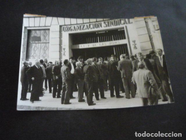 Fotografia antica: MURCIA CASO COMURPA COOPERATIVISTAS REUNIDOS ANTIGUA FOTOGRAFIA ORIGINAL 17 X 12 CM