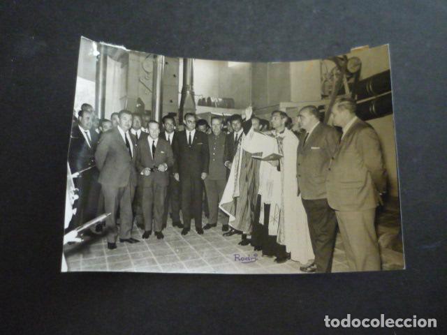Antique Photography: CORDOBA EL CORDOBES TORERO INAUGURACION DE SU FABRICA ALGODON ANTIGUA FOTOGRAFIA ORIGINAL 12 X 18 CM