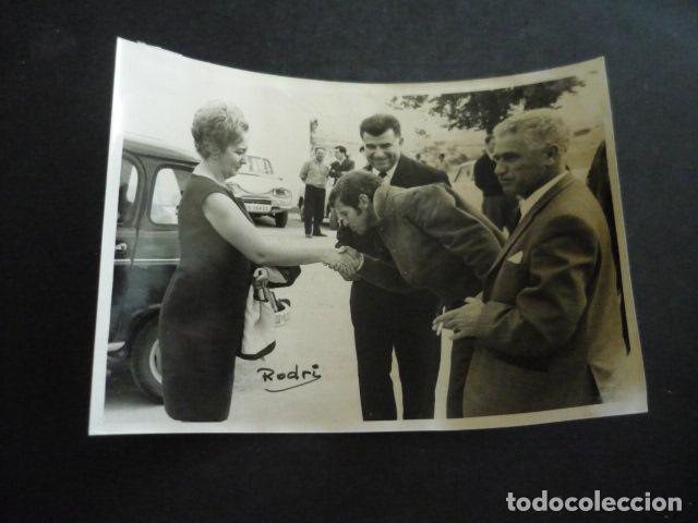 Fotograf&iacute;a antigua: CORDOBA EL CORDOBES TORERO EN LA FINCA VALDELOBILLOS ANTIGUA FOTOGRAFIA ORIGINAL 13 X 18 CM