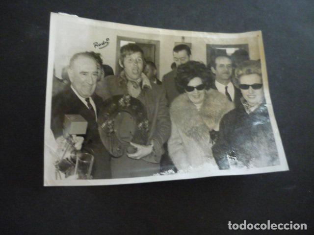 Fotograf&iacute;a antigua: EL CORDOBES TORERO CON GOBERNADOR MILITAR ANTIGUA FOTOGRAFIA ORIGINAL 13 X 18 CM