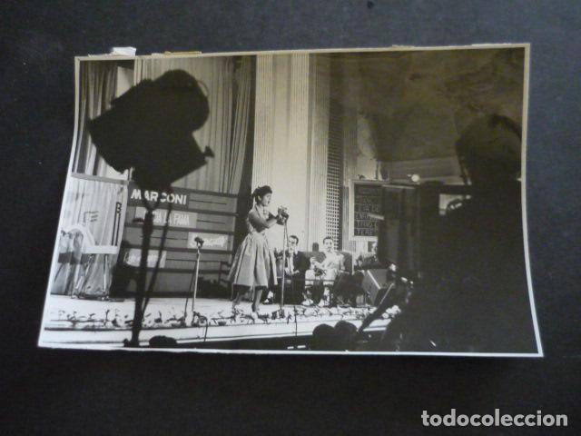 Fotograf&iacute;a antigua: MADRID CONCURSO HACIA LA FAMA TELEVISION ESPA&Ntilde;OLA ANTIGUA FOTOGRAFIA ORIGINAL 12 X 18 CM
