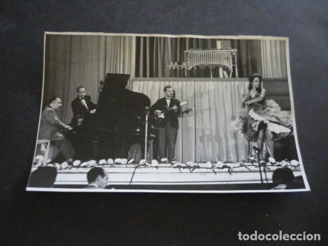 Antique Photography: MADRID CONCURSO MARCONI HACIA LA FAMA TELEVISION ESPA&Ntilde;OLA ANTIGUA FOTOGRAFIA ORIGINAL 12 X 18 CM