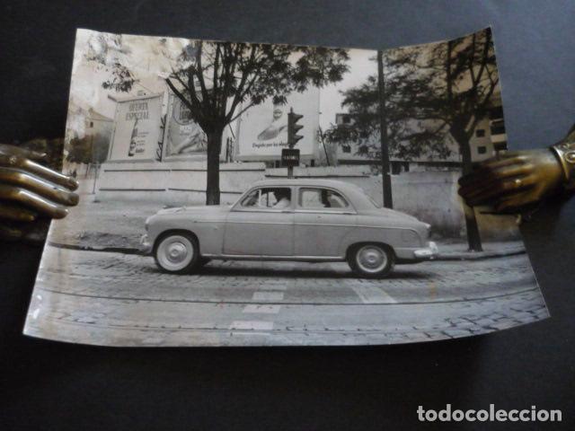 Fotograf&iacute;a antigua: AUTOMOVIL SEAT 1400 ANTIGUA FOTOGRAFIA ORIGINAL 18 X 24 CM