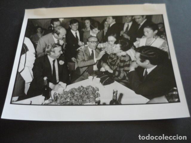 Fotografia antica: CALVO SOTELO ANDALUCIA CAMPA&Ntilde;A ELECTORAL ELECCIONES 1982 ANTIGUA FOTOGRAFIA ORIGINAL 20 X 25 CM