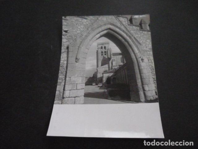 Antique Photography: BURGOS LAS HUELGAS SI LAS PIEDRAS HABLARAN SERIE TELEVISION ANTIGUA FOTOGRAFIA ORIGINAL 13 X 18 CM