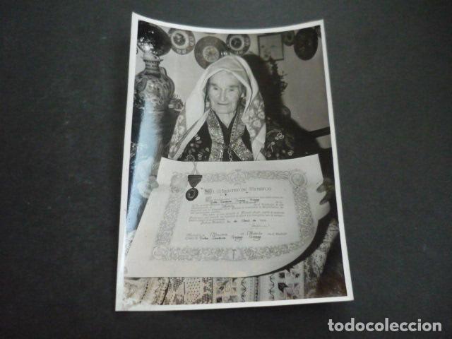 Antique Photography: LAGARTERA TOLEDO MUJER BORDADORA ANTIGUA FOTOGRAFIA ORIGINAL 13 X 18 CM