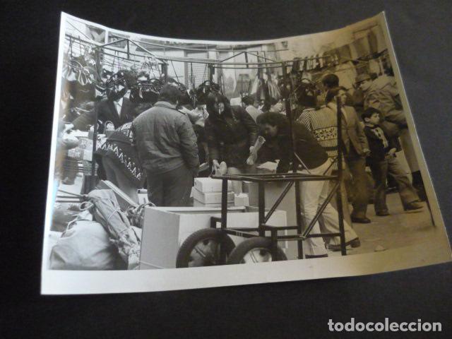 Antique Photography: MADRID EL RASTRO ANTIGUA FOTOGRAFIA ORIGINAL 18 X 24 CM