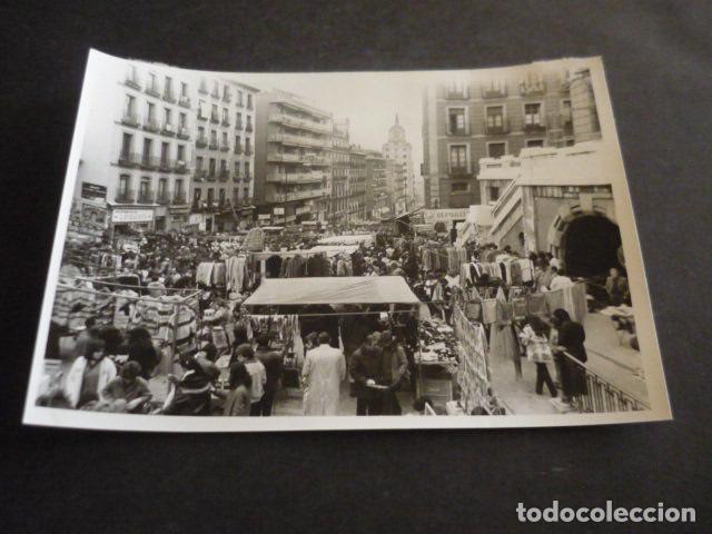 Antique Photography: MADRID EL RASTRO ANTIGUA FOTOGRAFIA ORIGINAL 18 X 13 CM