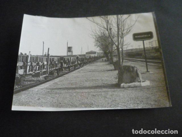Alte Fotografie: MAGACELA BADAJOZ ESTACION DE TREN ANTIGUA FOTOGRAFIA ORIGINAL 18 X 13 CM