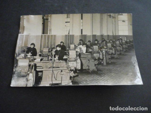 Fotografia antiga: TORNERAS FRESADORAS TALLER MECANICO ANTIGUA FOTOGRAFIA ORIGINAL 18 X 12 CM