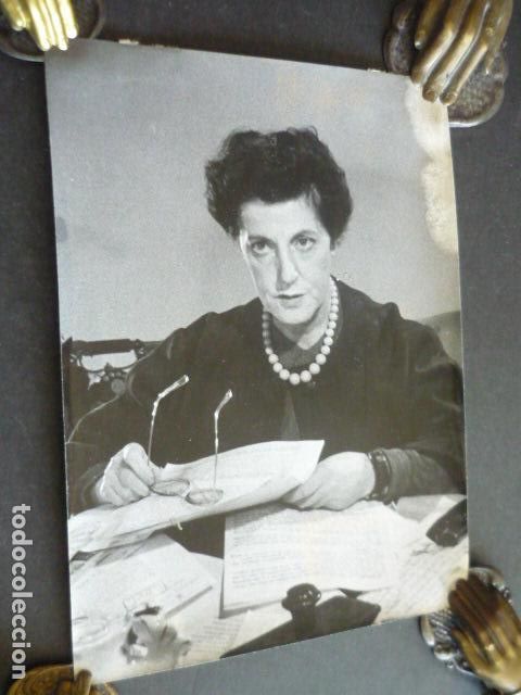 Fotograf&iacute;a antigua: PILAR PRIMO DE RIVERA SECCION FEMENINA ANTIGUA FOTOGRAFIA ORIGINAL 23 X 17 CM