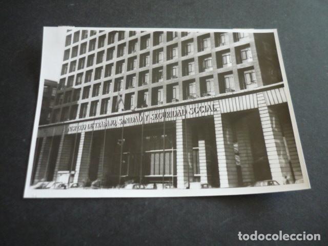 Fotografia antiga: MADRID MINISTERIO DE TRABAJO SANIDAD ANTIGUA FOTOGRAFIA ORIGINAL 13 X 18 CM