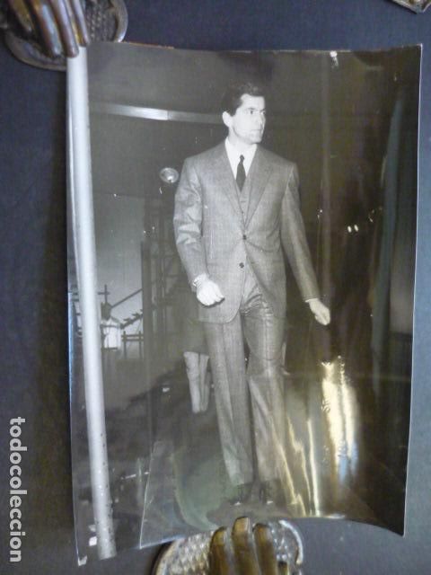 Fotografia antiga: BARCELONA DESFILE DE MODELOS I CERTAMEN MODA MASCULINA ANTIGUA FOTOGRAFIA ORIGINAL 18 X 13 CM