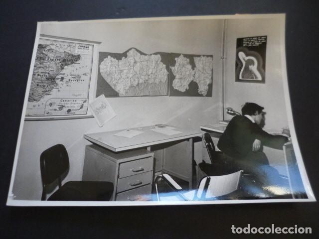 Fotograf&iacute;a antigua: MADRID SEDE PARTIDO ORT TRANSICION ANTIGUA FOTOGRAFIA ORIGINAL 18 X 24 CM
