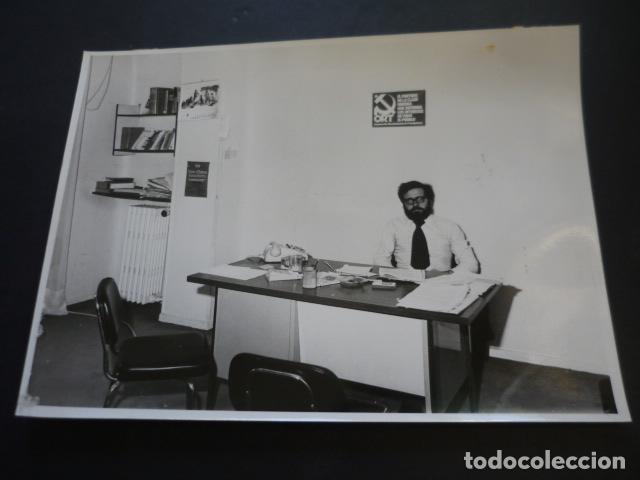 Photographie ancienne: MADRID SEDE PARTIDO ORT TRANSICION ANTIGUA FOTOGRAFIA ORIGINAL 18 X 24 CM