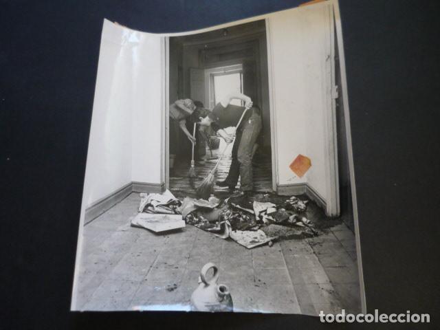Alte Fotografie: MADRID SEDE DE FALANGE ESPA&Ntilde;OLA DE LAS JONS CALLE DEL PEZ ANTIGUA FOTOGRAFIA 18 X 24 CM