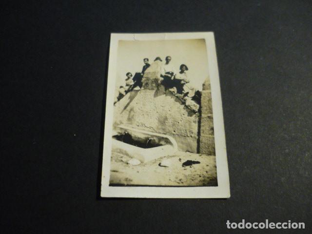 Fotograf&iacute;a antigua: FUENCARRAL MADRID FUENTE ANTIGUA FOTOGRAFIA A&Ntilde;OS 1930 4,5 X 7 CM