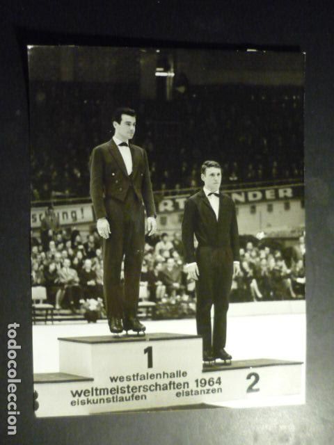 Fotografia antica: ALAIN CALMAT CAMPEON MUNDIAL PATINAJE ARTISTICO ANTIGUA FOTOGRAFIA ORIGINAL 18 X 24 CM