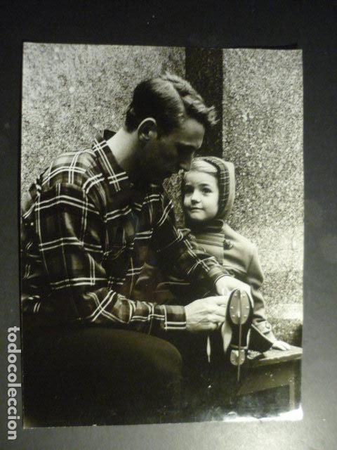 Antique Photography: ALAIN CALMAT CAMPEON MUNDIAL PATINAJE ARTISTICO ANTIGUA FOTOGRAFIA ORIGINAL 18 X 24 CM