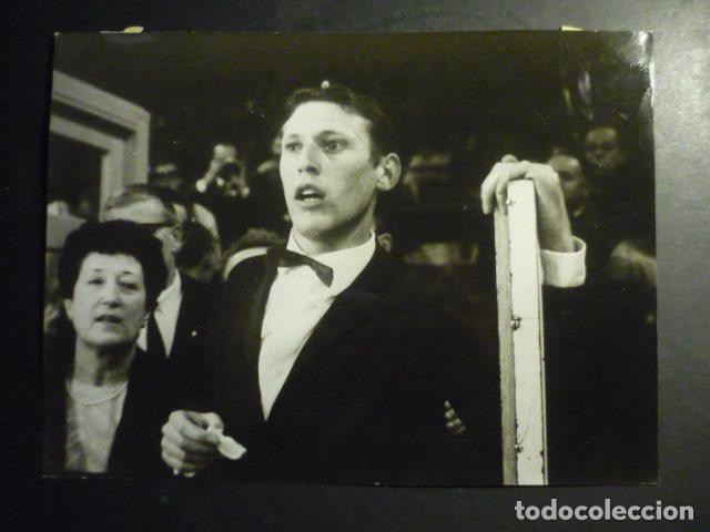 Fotograf&iacute;a antigua: ALAIN CALMAT CAMPEON MUNDIAL PATINAJE ARTISTICO ANTIGUA FOTOGRAFIA ORIGINAL 18 X 24 CM