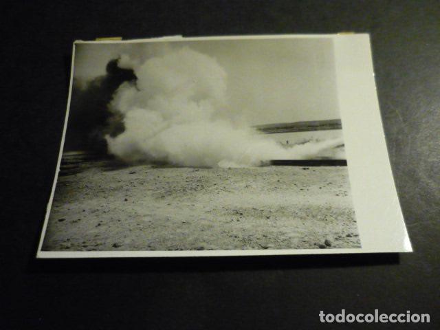 Alte Fotografie: MADRID AEROPUERTO DE BARAJAS EXTINCION INCENDIO AVION JUNKER 52 ANTIGUA FOTOGRAFIA 12 X 8,5 CM