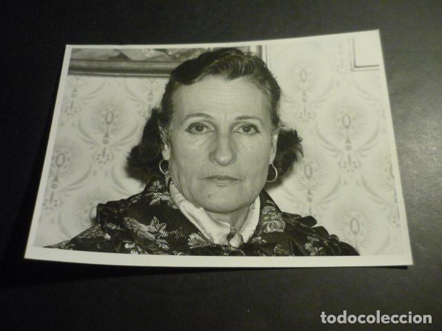 Alte Fotografie: AFECTADA POR HUELGA DE CORREOS 1976 ANTIGUA FOTOGRAFIA 18 X 13 CM