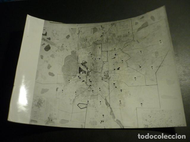 Alte Fotografie: MADRID CENTROS AMBULATORIOS SEGURIDAD SOCIAL ANTIGUA FOTOGRAFIA 18 X 24 CM