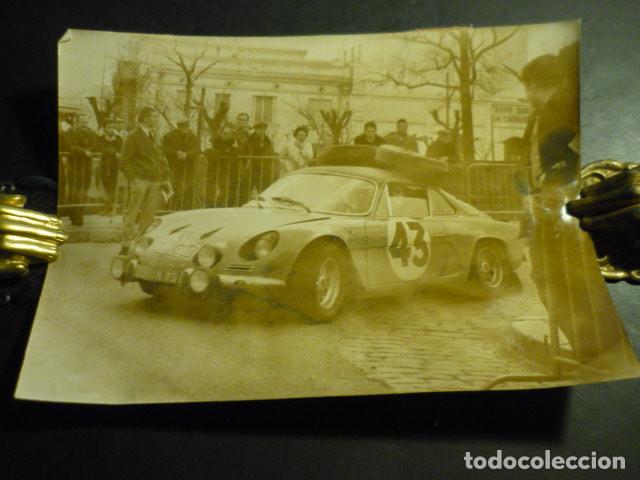 Fotograf&iacute;a antigua: RALLYE DE MONTECARLO 1968 AUTOMOVILISMO ANTIGUA FOTOGRAFIA 12 X 18 CM