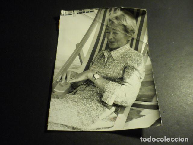 Antique Photography: HENRY MOORE ESCULTOR ANTIGUA FOTOGRAFIA 12 X 18 CM