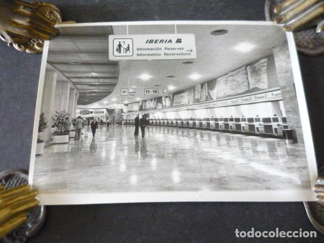 Fotografia antiga: MADRID AEROPUERTO DE BARAJAS ANTIGUA FOTOGRAFIA ORIGINAL 13 X 18 CM