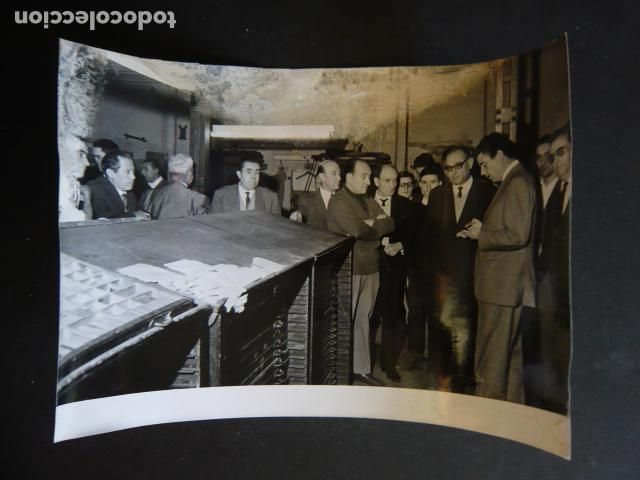 Alte Fotografie: MADRID IMPRENTA PRENSA GRAFICA CLAUSURADA 1966 ANTIGUA FOTOGRAFIA ORIGINAL 18 X 24 CM