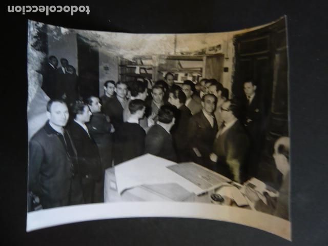 Alte Fotografie: MADRID IMPRENTA PRENSA GRAFICA CLAUSURADA 1966 ANTIGUA FOTOGRAFIA ORIGINAL 18 X 24 CM