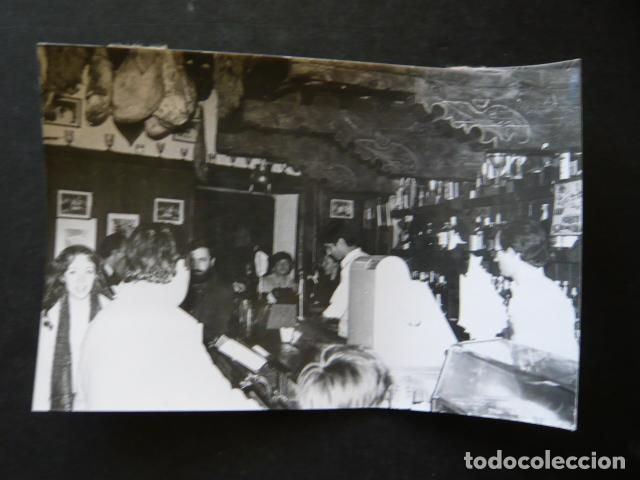 Alte Fotografie: MADRID UN BAR ANTIGUA FOTOGRAFIA ORIGINAL 18 X 13 CM