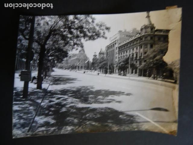 Fotograf&iacute;a antigua: MADRID CALLE DE ALCALA EN AGOSTO ANTIGUA FOTOGRAFIA ORIGINAL 18 X 24 CM